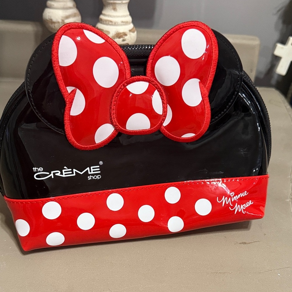 The Crème Shop Minnie Mouse Makeup Bag - Black and Red